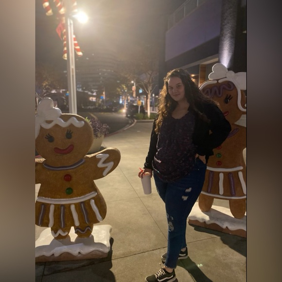 Meet your Posher, Deanna - Picture 5 of 13